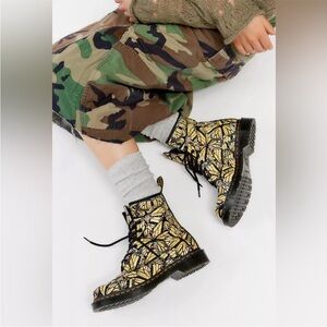 Dr Martens 1460 Butterfly Print Suede Lace-Up Boots Size 7 NWT